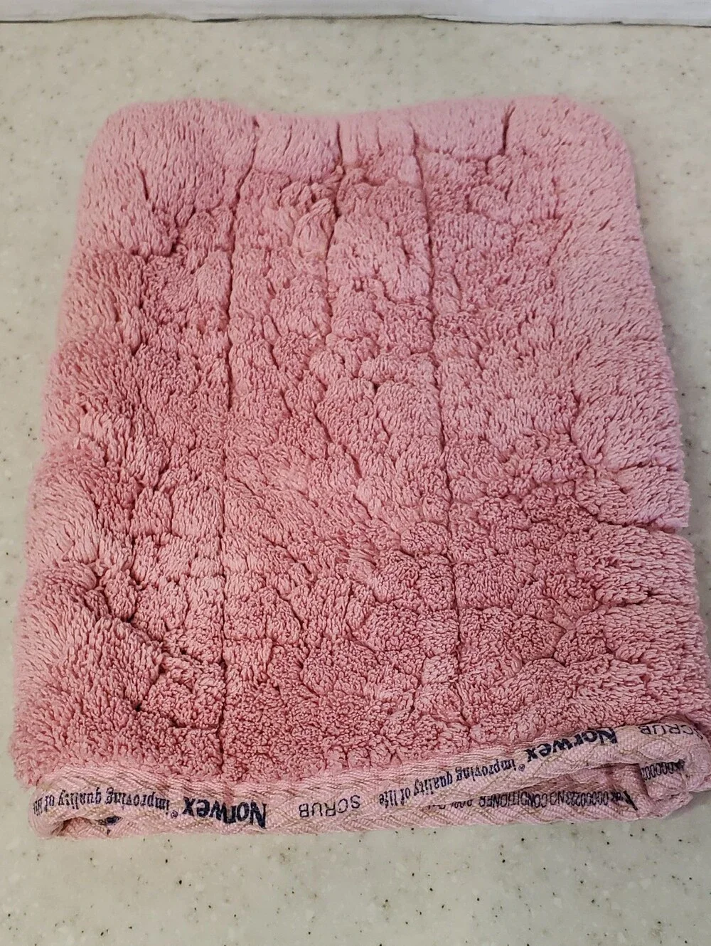 Norwex Body Scrub Cloth Pink 8x6
